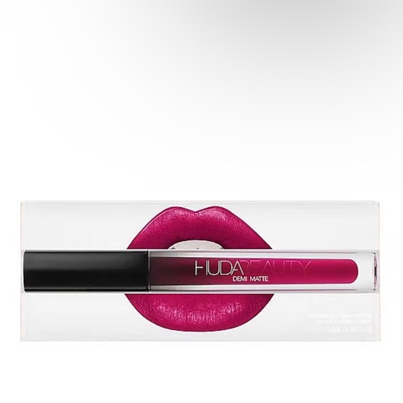 💋 HUDA BEAUTY Demi Matte Lipstick in Passionista - Picture 8 of 12